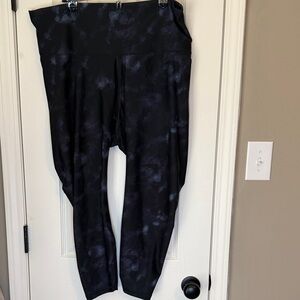 Old Navy Black Tie-Dye Leggings